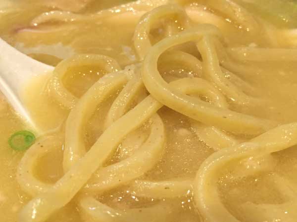 ラーメンに首ったけ。な、最近。